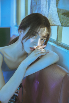 与君初相识恰似故人归