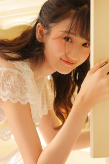 诱惑丝袜痴女ol.里美尤利娅